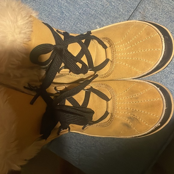 Sorrel Winter Snow Boots!! Tan/J Crew Purchase - Picture 5 of 6